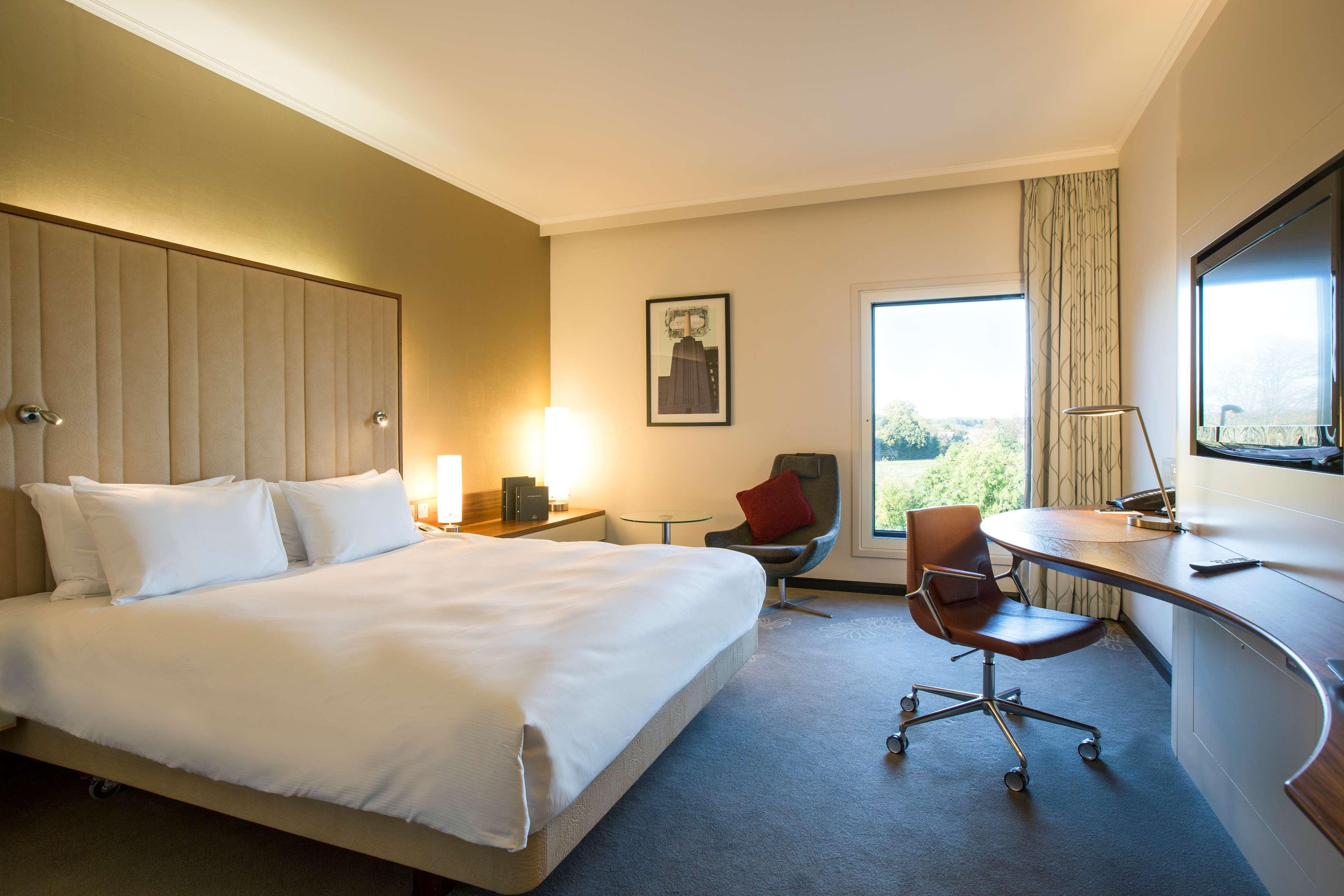 Hotel Hilton London Heathrow Airport Terminal 5 Hillingdon Zewnętrze zdjęcie