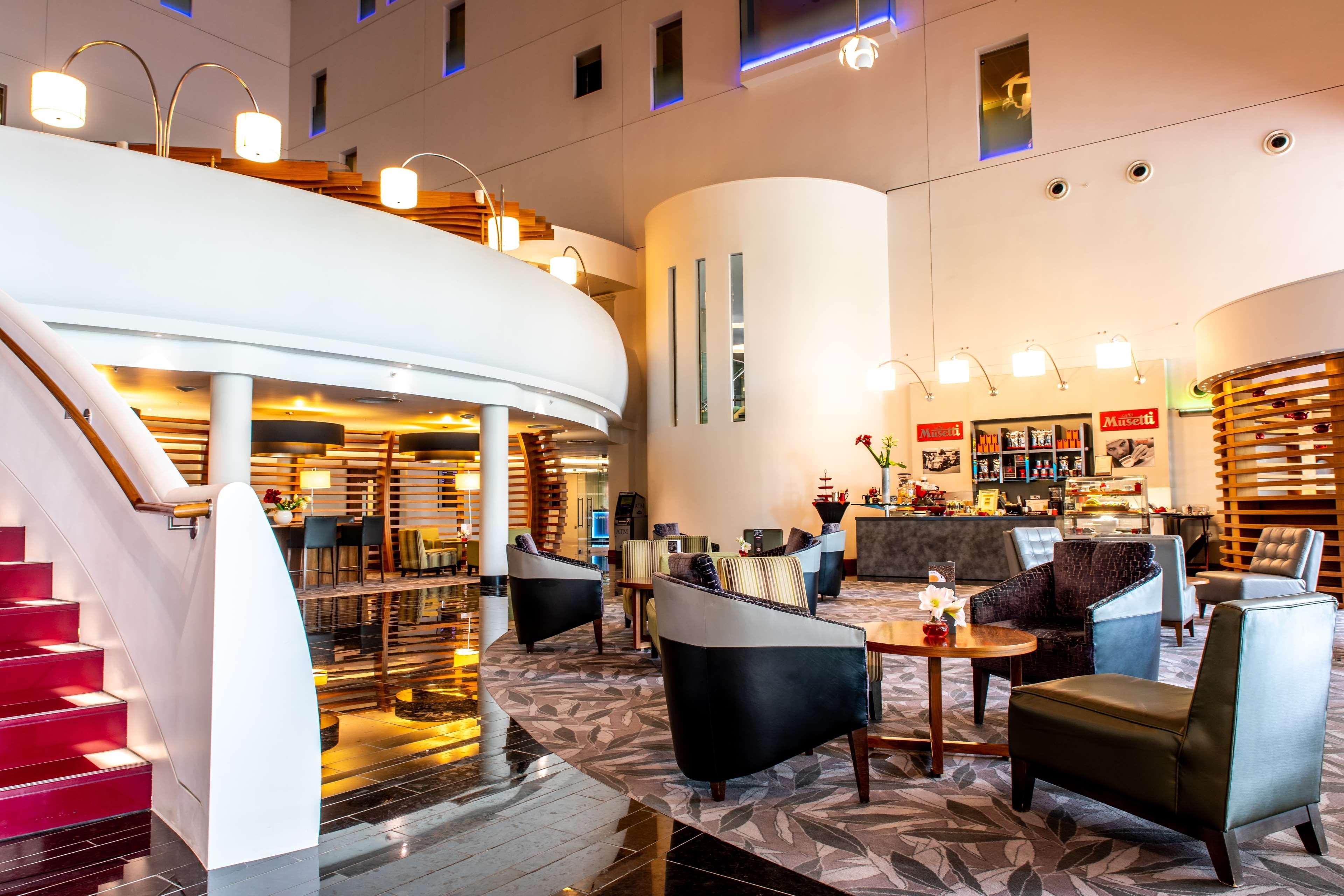 Hotel Hilton London Heathrow Airport Terminal 5 Hillingdon Zewnętrze zdjęcie