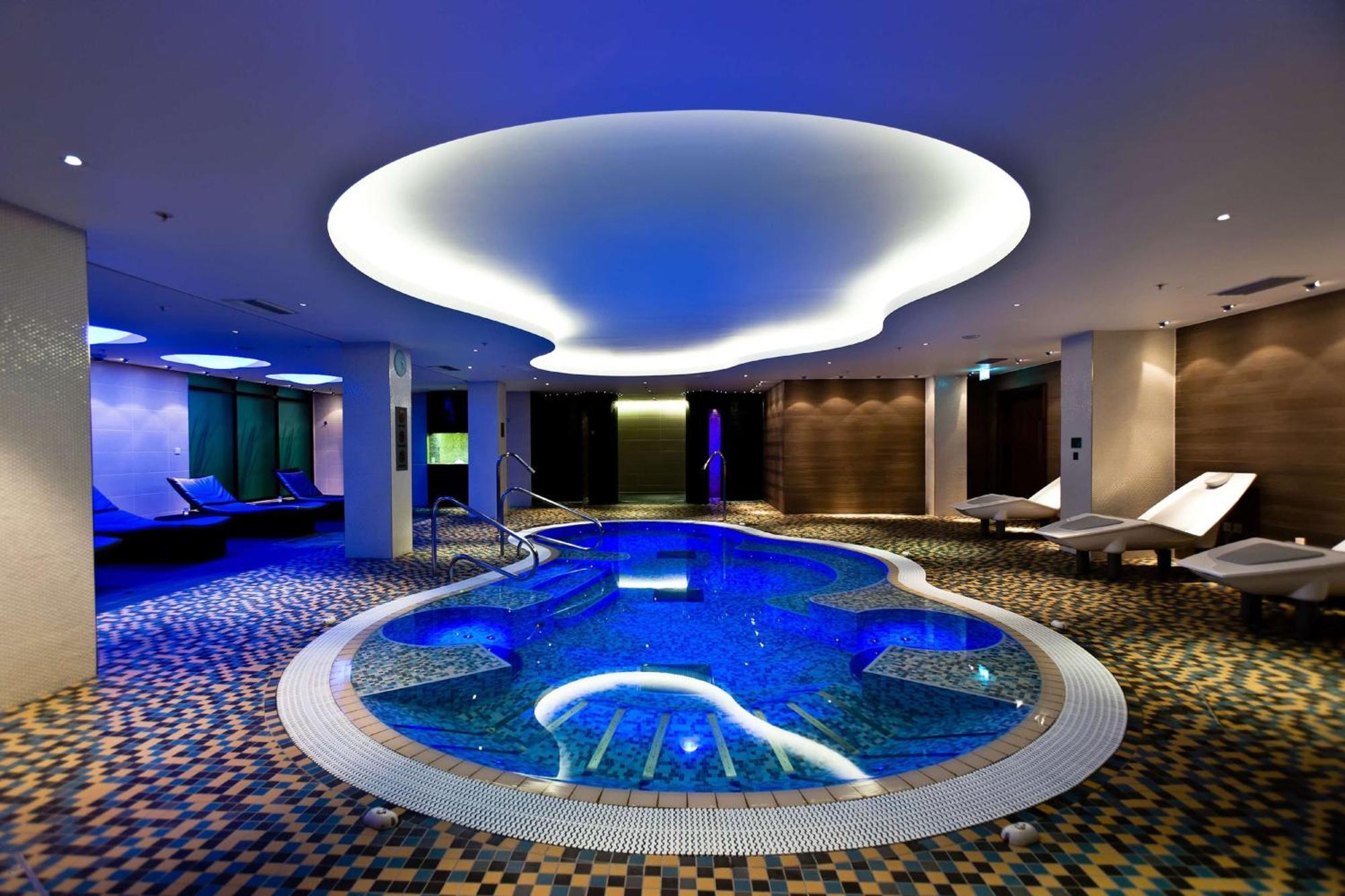 Hotel Hilton London Heathrow Airport Terminal 5 Hillingdon Zewnętrze zdjęcie